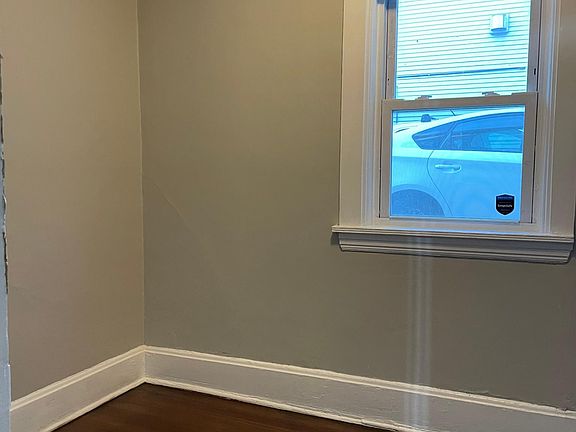 3rd image of 3038 N Sheffield Ave #2