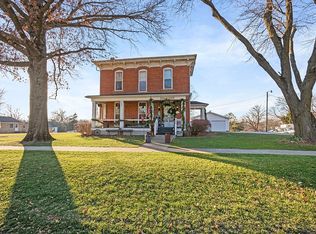118 N West St, Sigourney, IA 52591