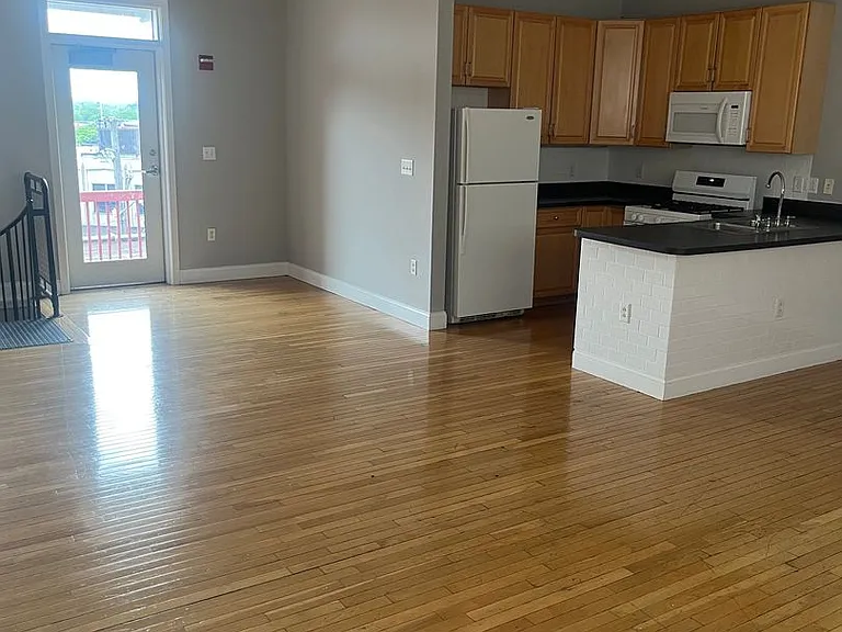 2404 Prospect Ave — Photo 53