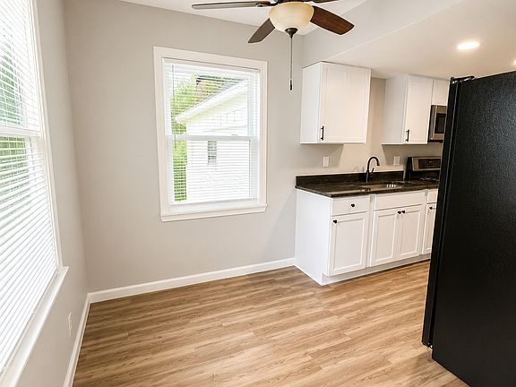 4th image of 8413 E 34th Pl