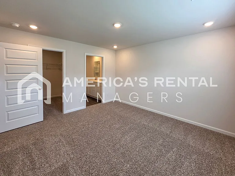 124 Jonboy Ave — Photo 10