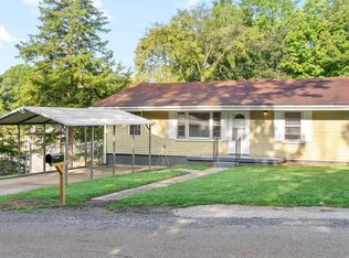 240 Robert St, Clarksville, TN 37040