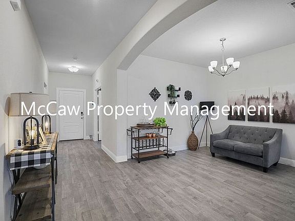 2nd image of 10912 Glover Ln
