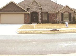 2953 Labordite Dr, Fayetteville, AR 72704