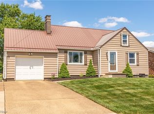 5615 Clover St, Louisville, OH 44641