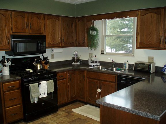 5th image of 192 Brookhill Dr