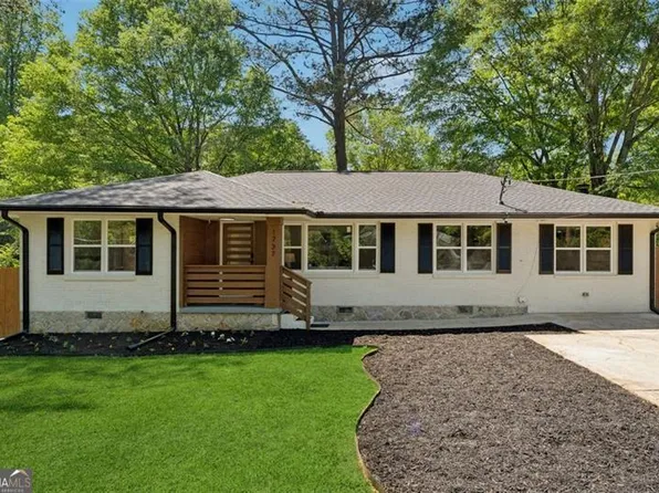1737 Briarlake Cir, Decatur, GA 30033