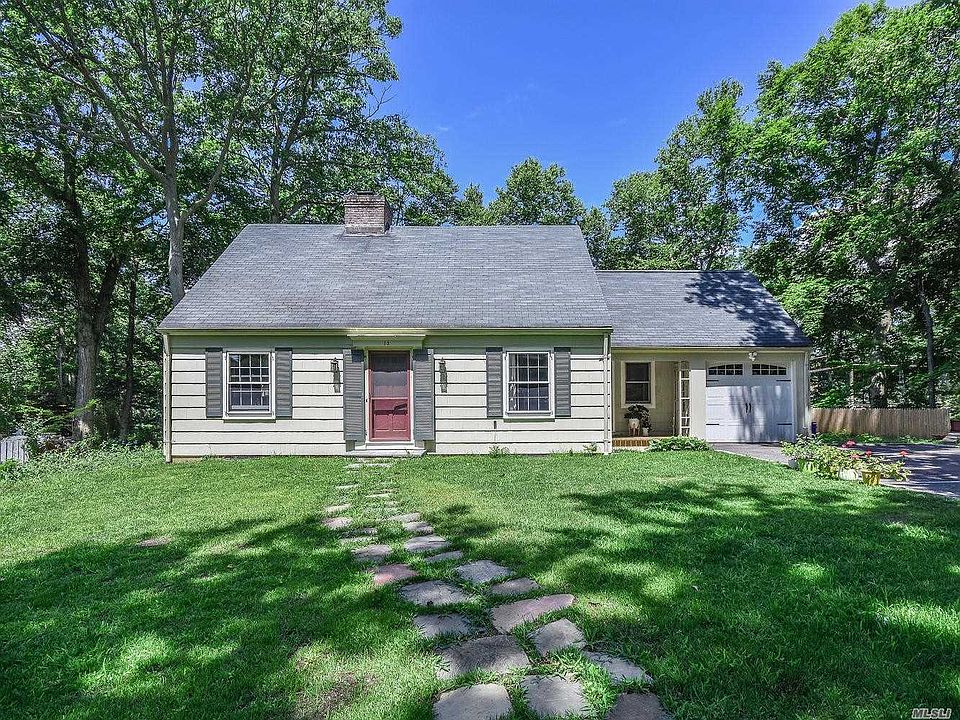 1st image of 13 Dogwood Ln