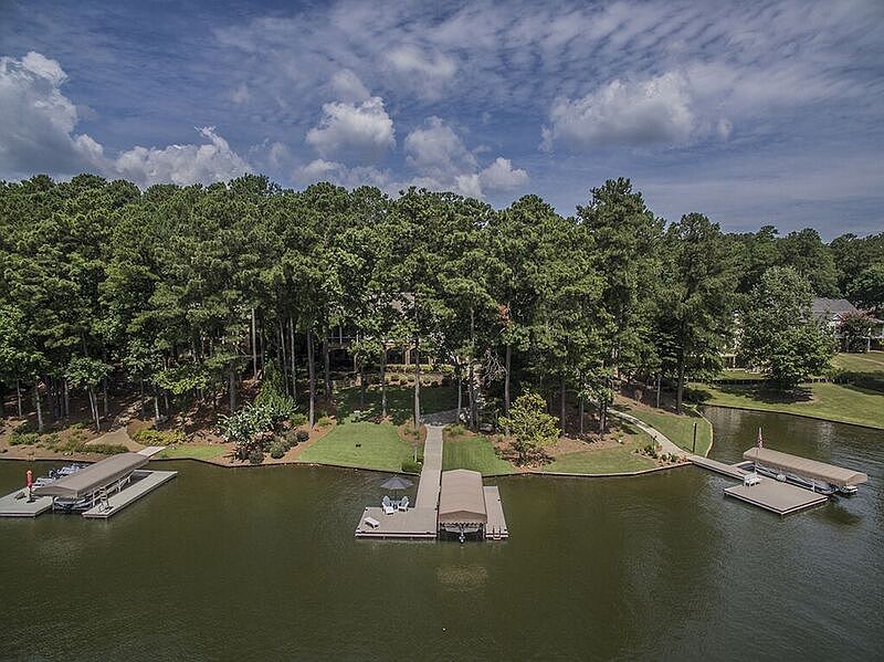 1st image of 1190 Club Cove Dr