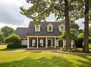 1104 N White Oak Rd, White Oak, TX 75693