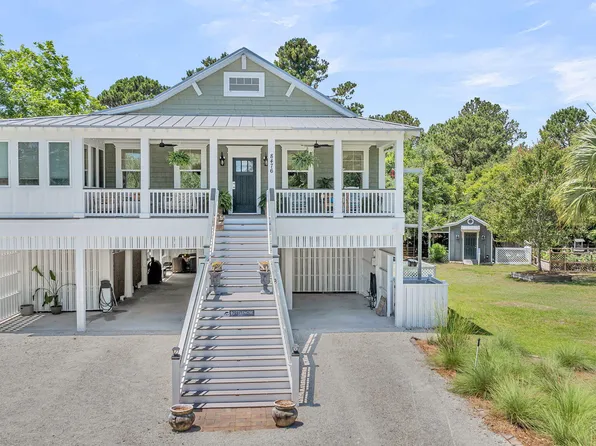 8476 Bottlenose Ct, Edisto Island, SC 29438
