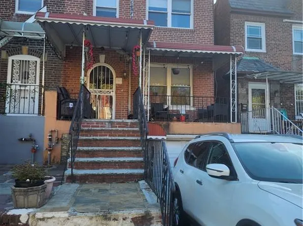 63-184 Alderton St, Rego Park, NY 11374