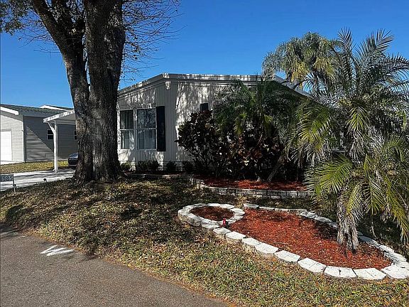 2nd image of 14585 Spyglass St