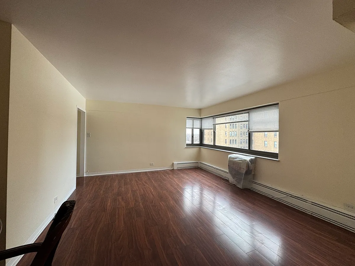 Photo 2 of 8 - 7337 S South Shore Dr #704 - Chicago, IL Building Photo - 7337 S South Shore Dr #704