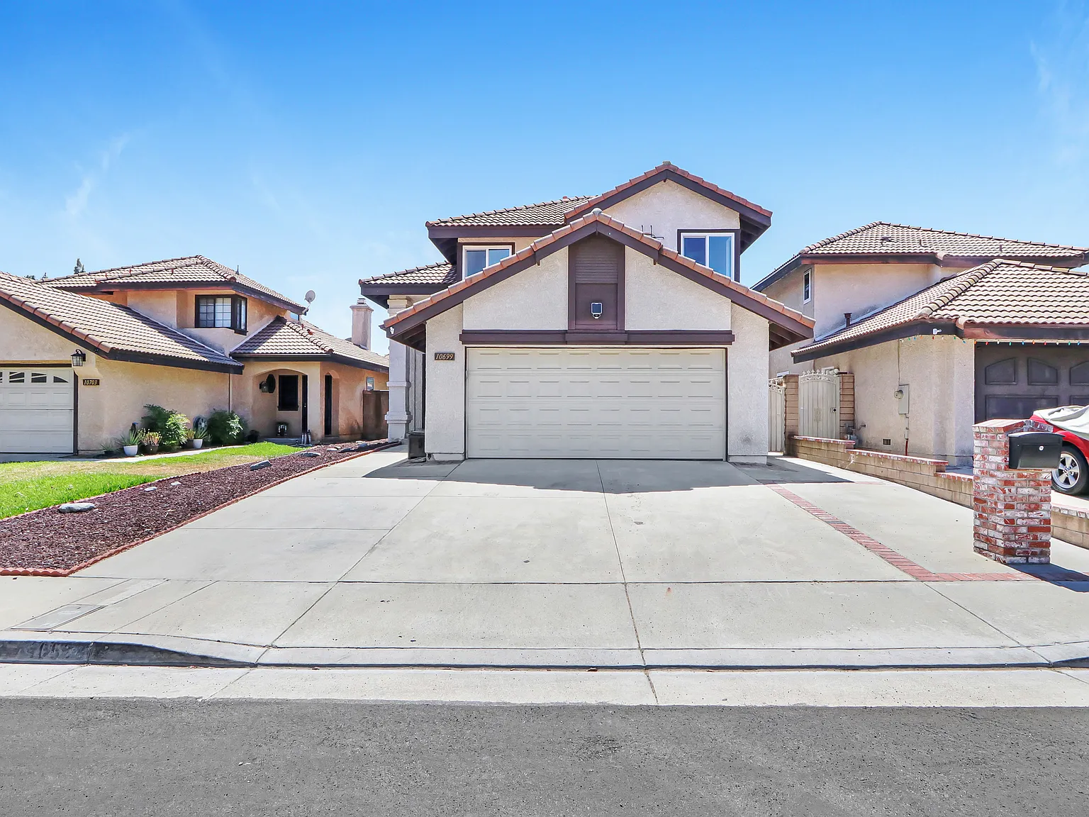 3 bed, 2.5 bath, 1607 sqft, $3,500 — Photo 1