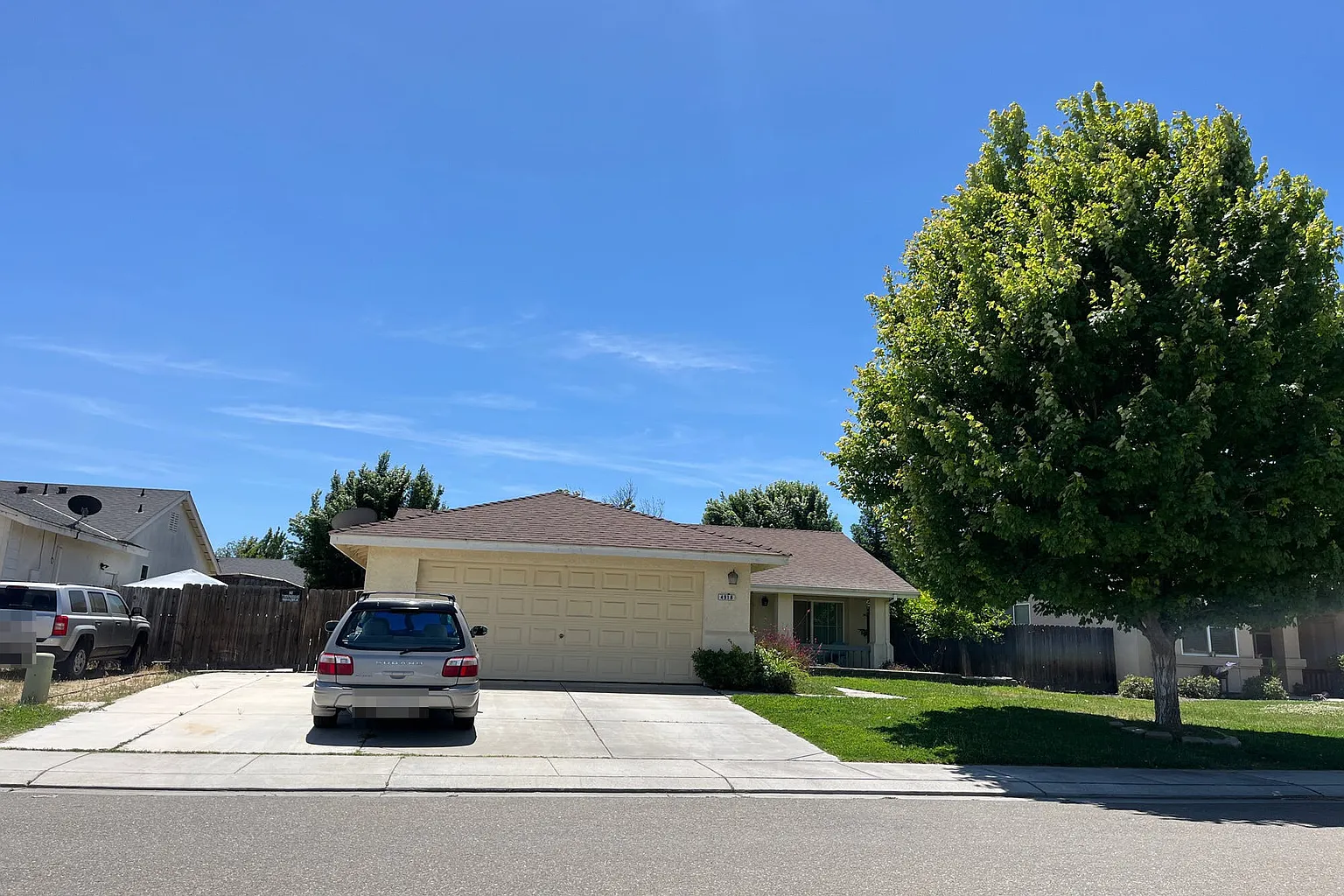 4918 Delphina Ct photo 1