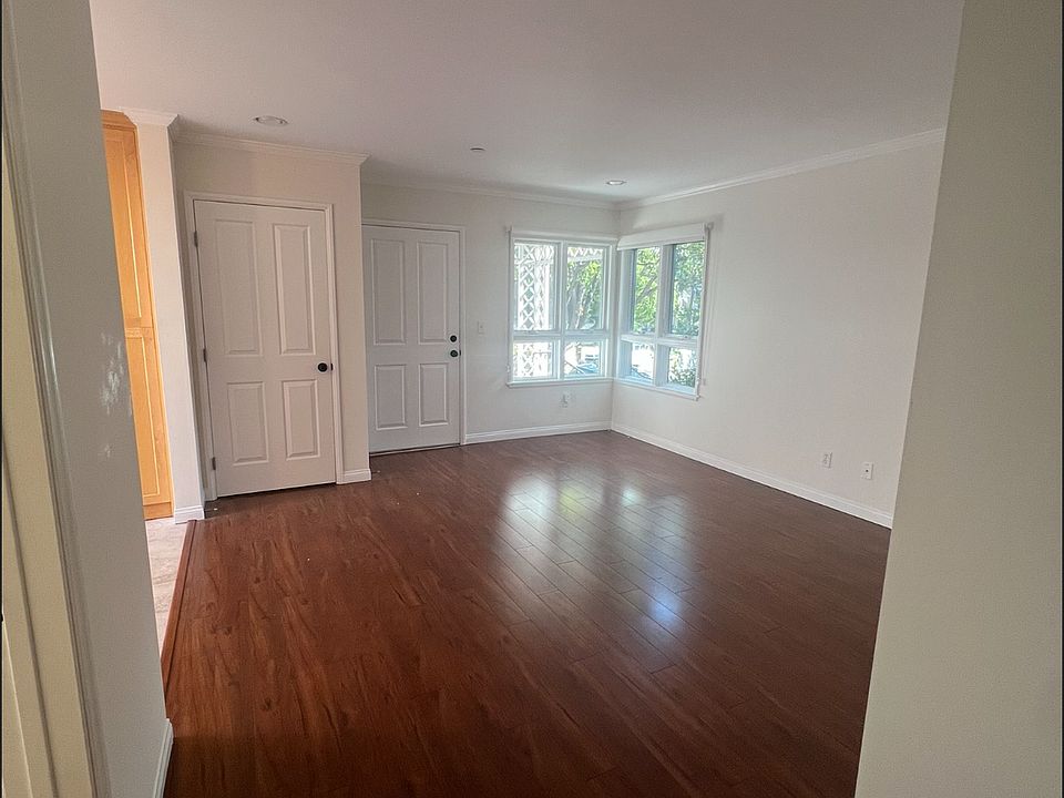 Livingroom and front door