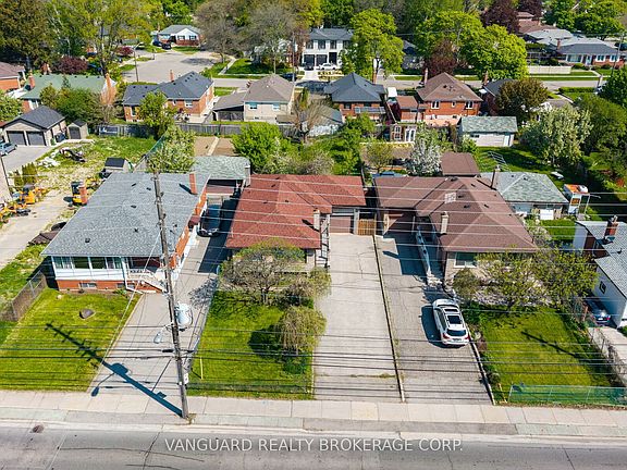 3rd image of 182 Dixon Rd