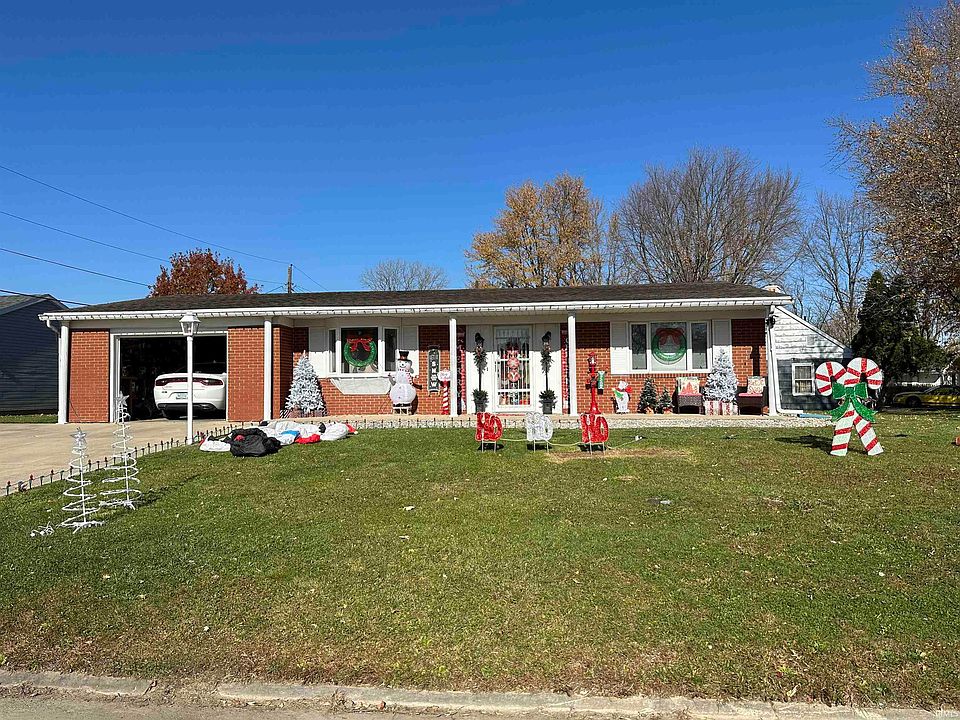1st image of 203 Fairway Ct