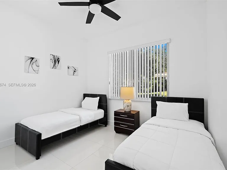 2962 NW 10th Ct — Photo 37