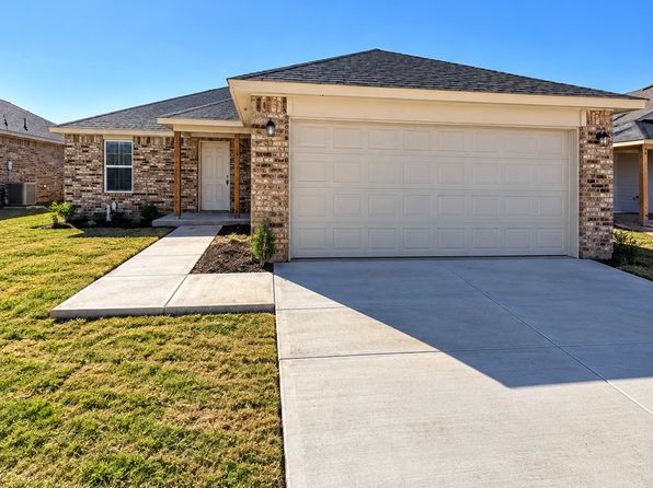 1625 Highland Loop