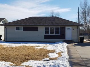 917 Delmar St, Sterling, CO 80751