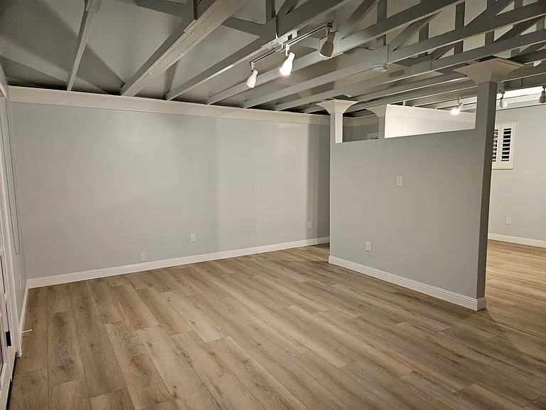 1219 Deer Trail Ln — Photo 6