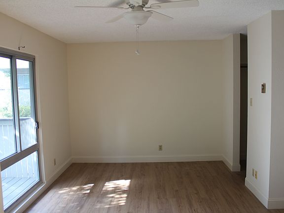 4th image of 109 Piccadilly Pl APT E