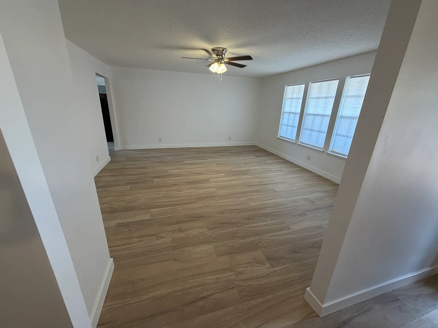 3 bed, 2198 sqft, $2,375 — Photo 4