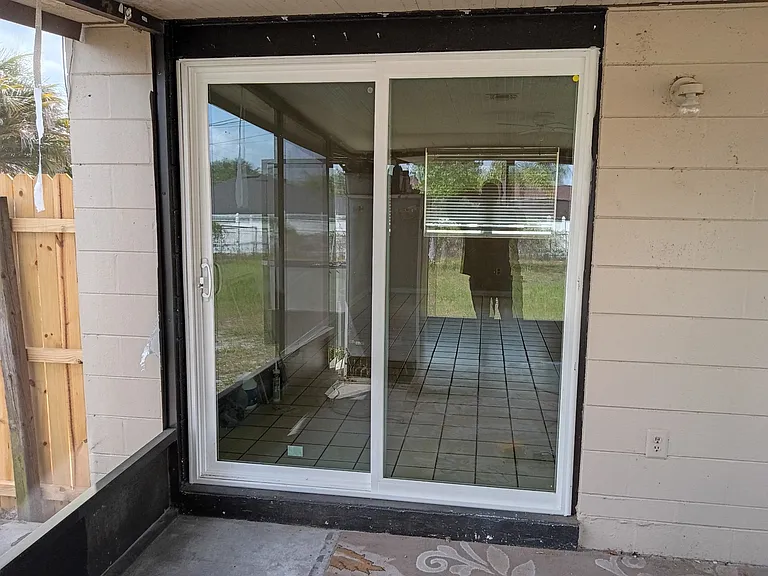 1517 Jupiter Ave — Photo 23