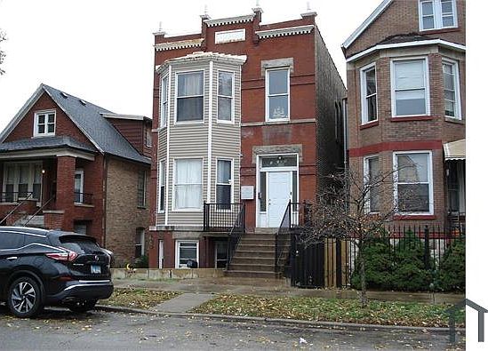 1st image of 10122 S Avenue M #1