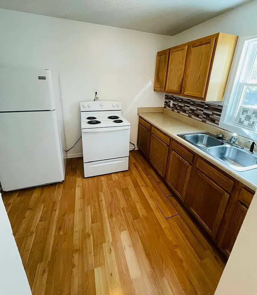 Arlington Retreat Apartments — Photo 2