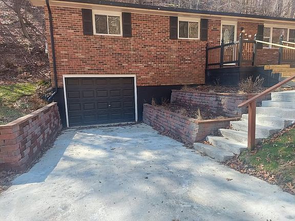 2nd image of 1371 Knapp Ave #1