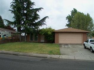 2600 Terr Mont St, White City, OR