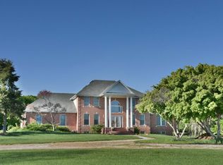4900 Bridle Ln, Lincoln, NE 68516