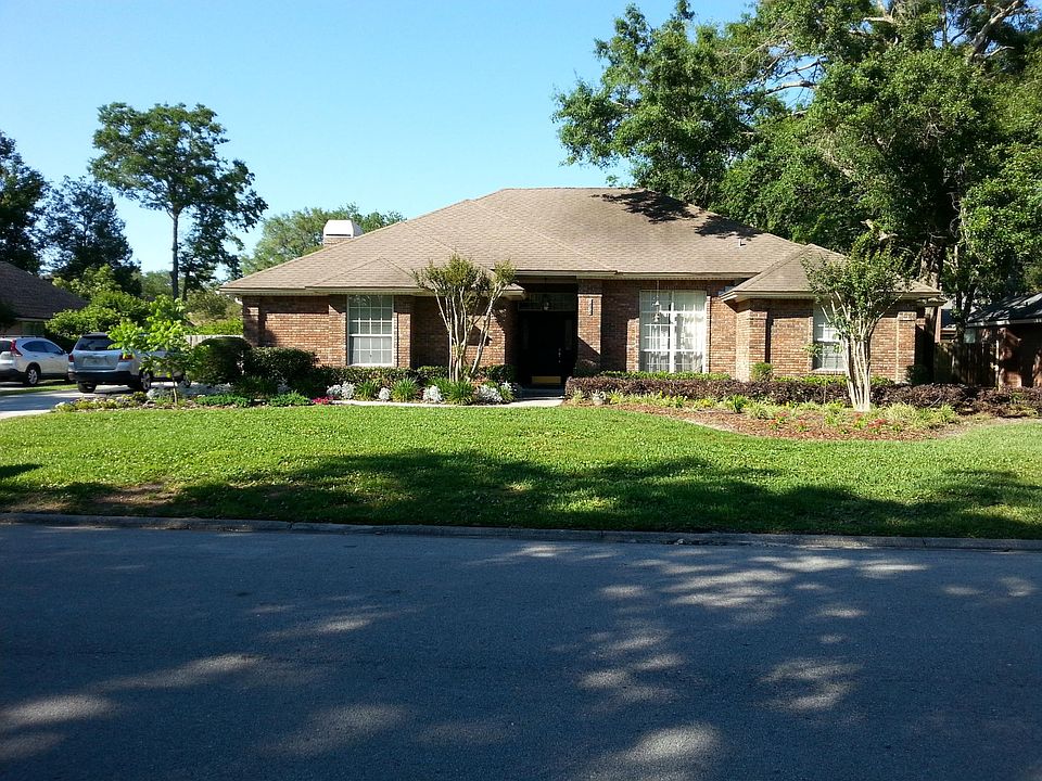 1st image of 1878 Plantation Oaks Dr
