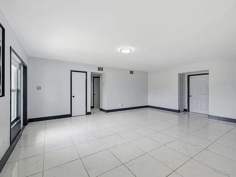102 SE El Sito Ct — Photo 7