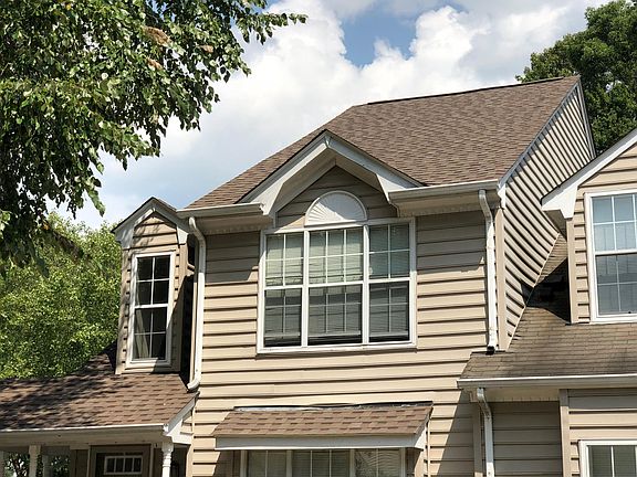 *UPDATED* Brand new architectural roof! 