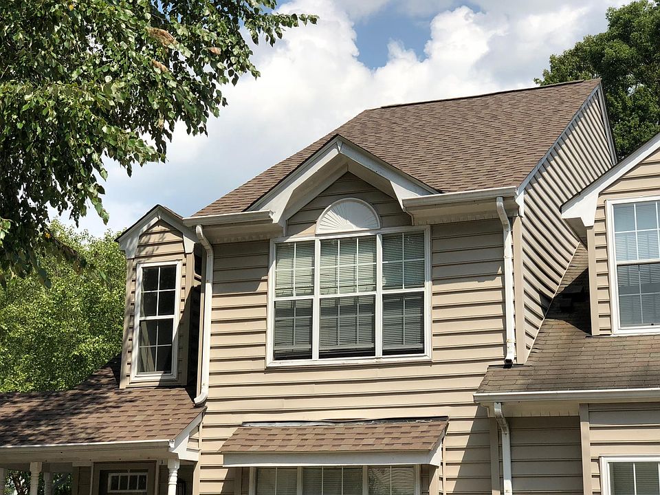 *UPDATED* Brand new architectural roof! 