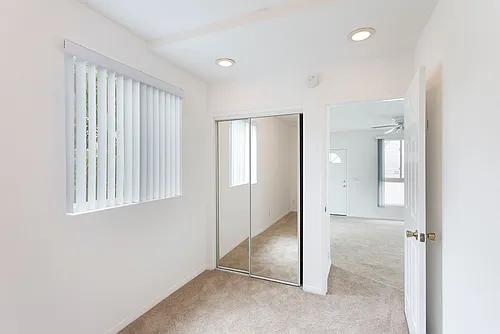 Spacious One Bedroom So Close to Windansea Beach with Garage! Photo 1