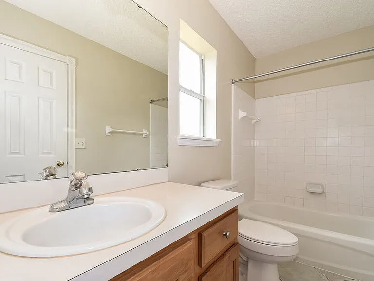 12710 Dunns View Dr — Photo 11