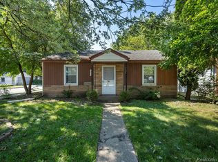 24807 Bolam Ave, Warren, MI 48089