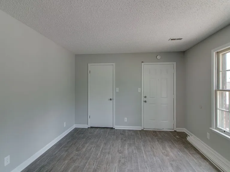 Bennett Dr - 103 — Photo 4