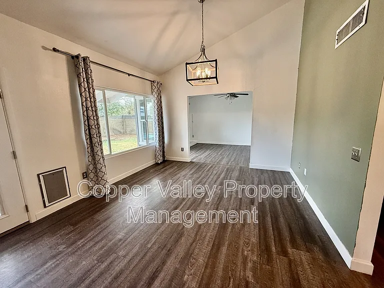 4415 W Gelding Dr — Photo 6