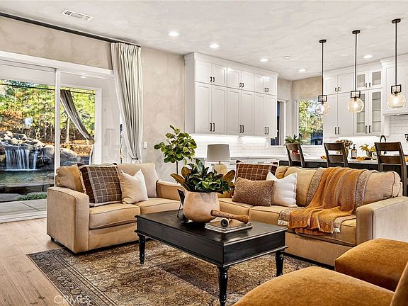 3rd image of 5772 Acorn Ridge Dr