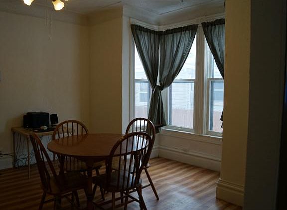 3rd image of 1098 Galtier St