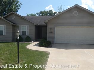 4623 S Lake Camelot Dr, Mapleton, IL 61547