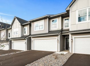 9689 Cedarwood Ct, Inver Grove Heights, MN 55076