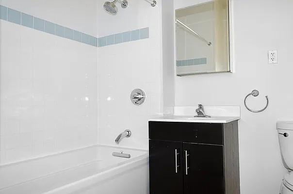 Rented by Flatiron Real Estate Advisors LLC | media 14