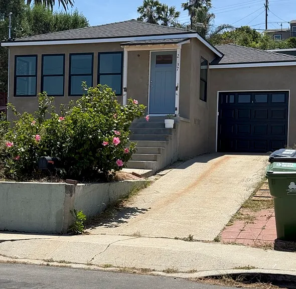 S Carolina St — Photo 1